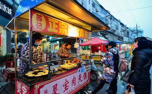 晚上擺地攤賣什麼好