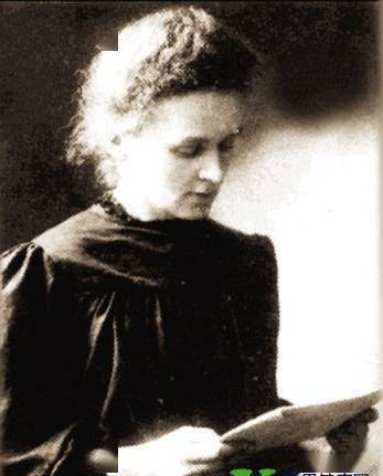 居里夫人即玛丽居里(marie curie),是一位原籍为波兰的法国科学家