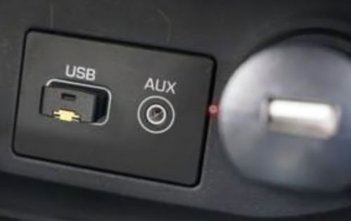 汽车aux接口怎么用汽车上的aux接口怎么用